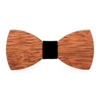 Dřevěný motýlek - S jednoduchým motivem, černý